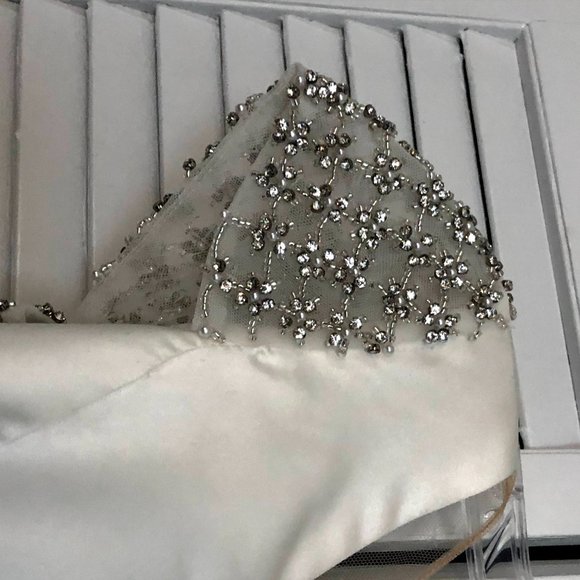 Calla Blanche Paloma Gown - Picture 5 of 15